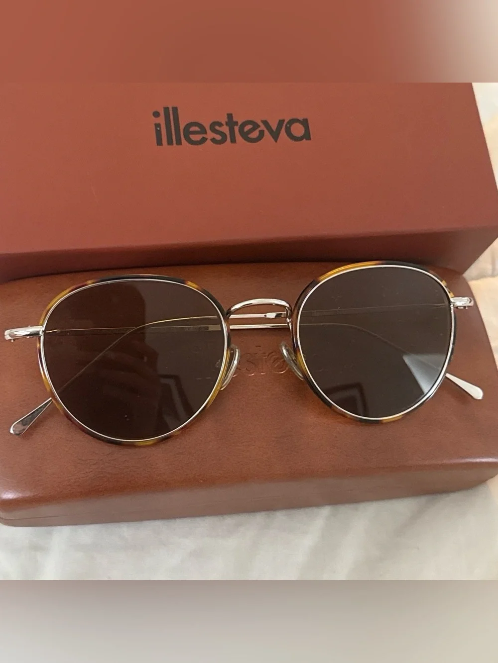 Illesteva sunglasses